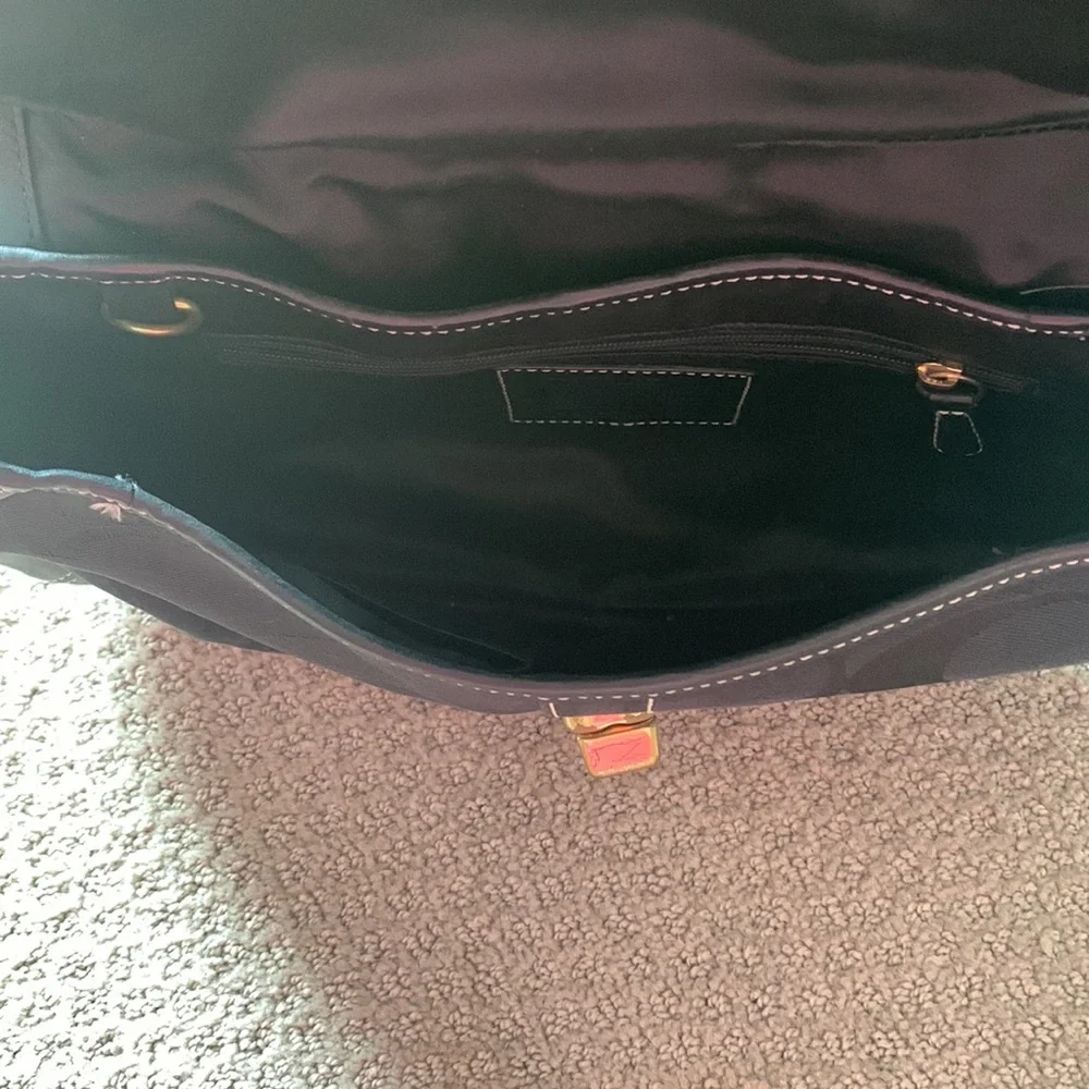 Purse - Picture 4 of 7